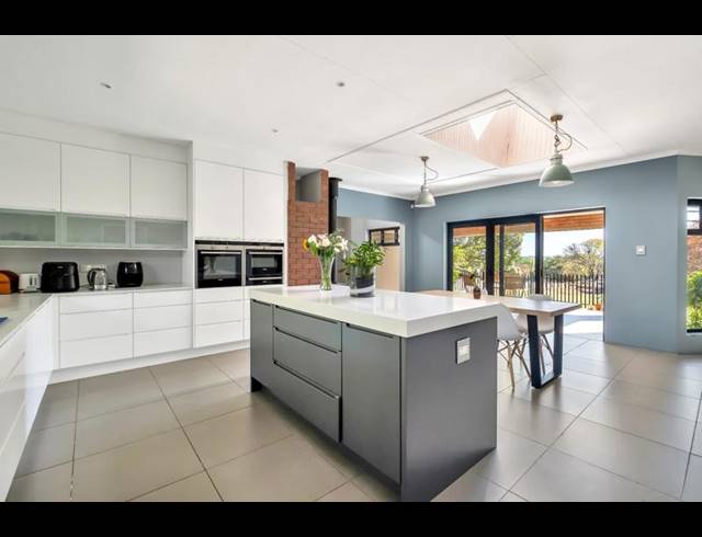 4 BEDROOM HOUSE FOR SALE IN CRAIGHALL PARK